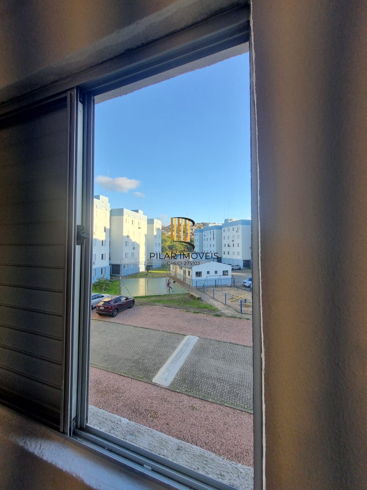 Excelente apartamento de 2 dormitórios, desocupado para venda  no bairro Partenon em Porto Alegre/RS.