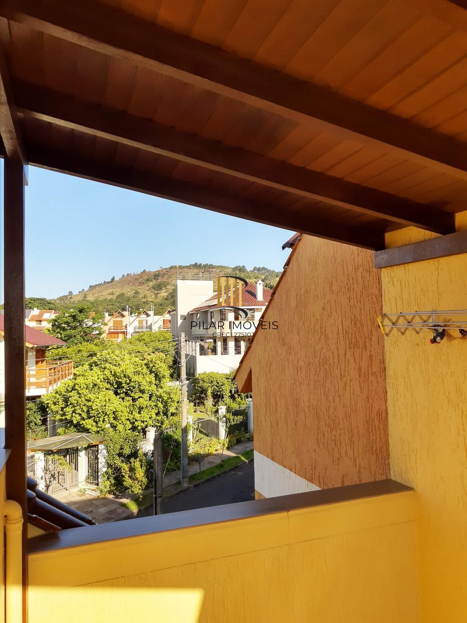 Casa 3 dormitórios no bairro Espírito Santo