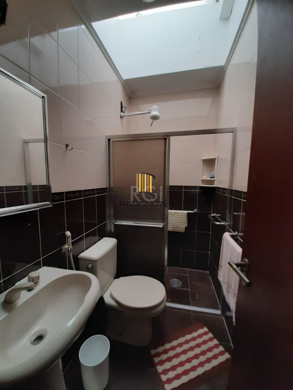 Casa para Venda - 262.02m², 3 dormitórios, sendo 1 suites, 6 vagas - Auxiliadora