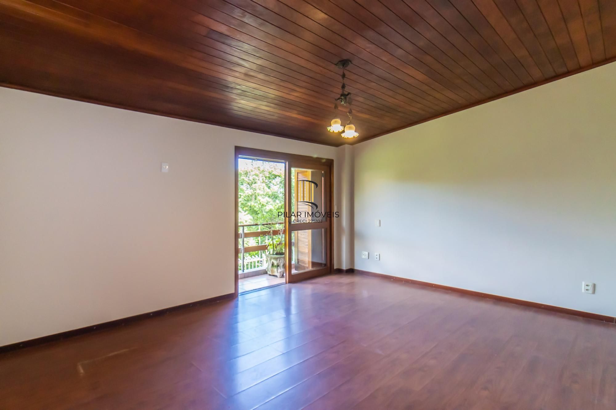 Casa de Condomínio 3 dormitórios no bairro Menino Deus