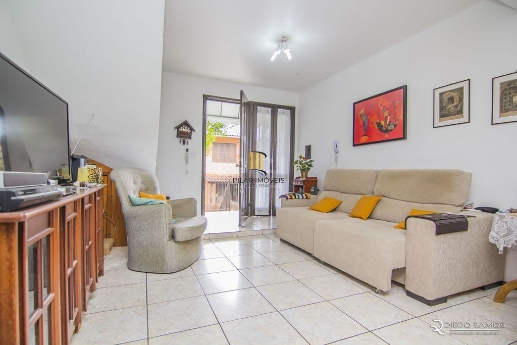 Casa de Condomínio 2 dormitórios no bairro Morro Santana
