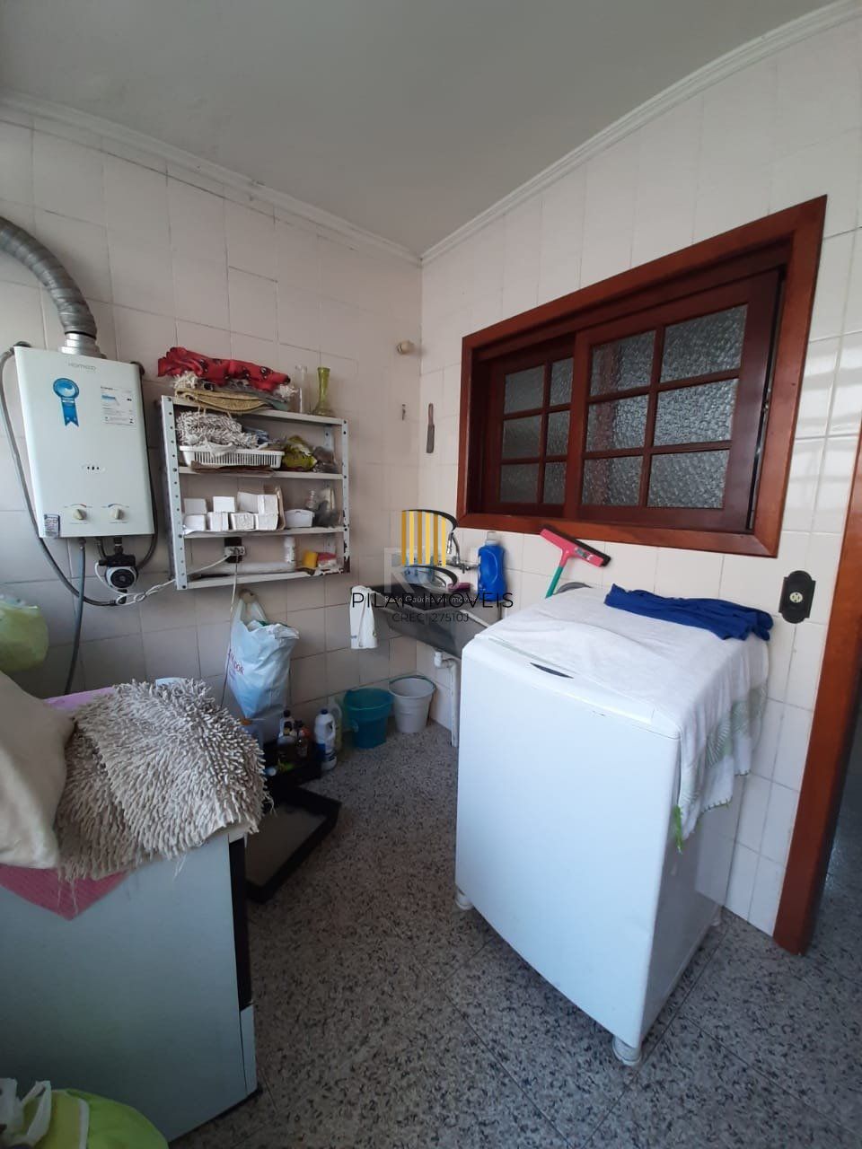 Casa para Venda - 262.02m², 3 dormitórios, sendo 1 suites, 6 vagas - Auxiliadora