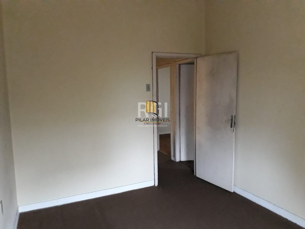 Casa para Venda - 415.8m², 5 dormitórios, 3 vagas - Menino Deus