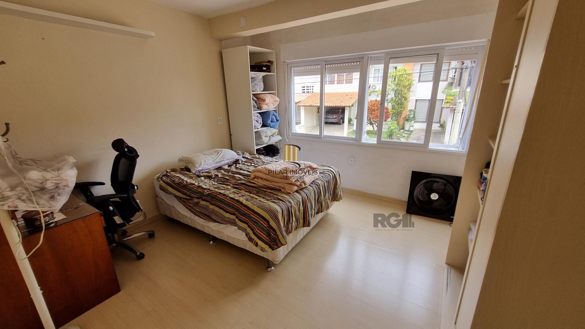 Casa de Condomínio 3 dormitórios no bairro Santo Antônio