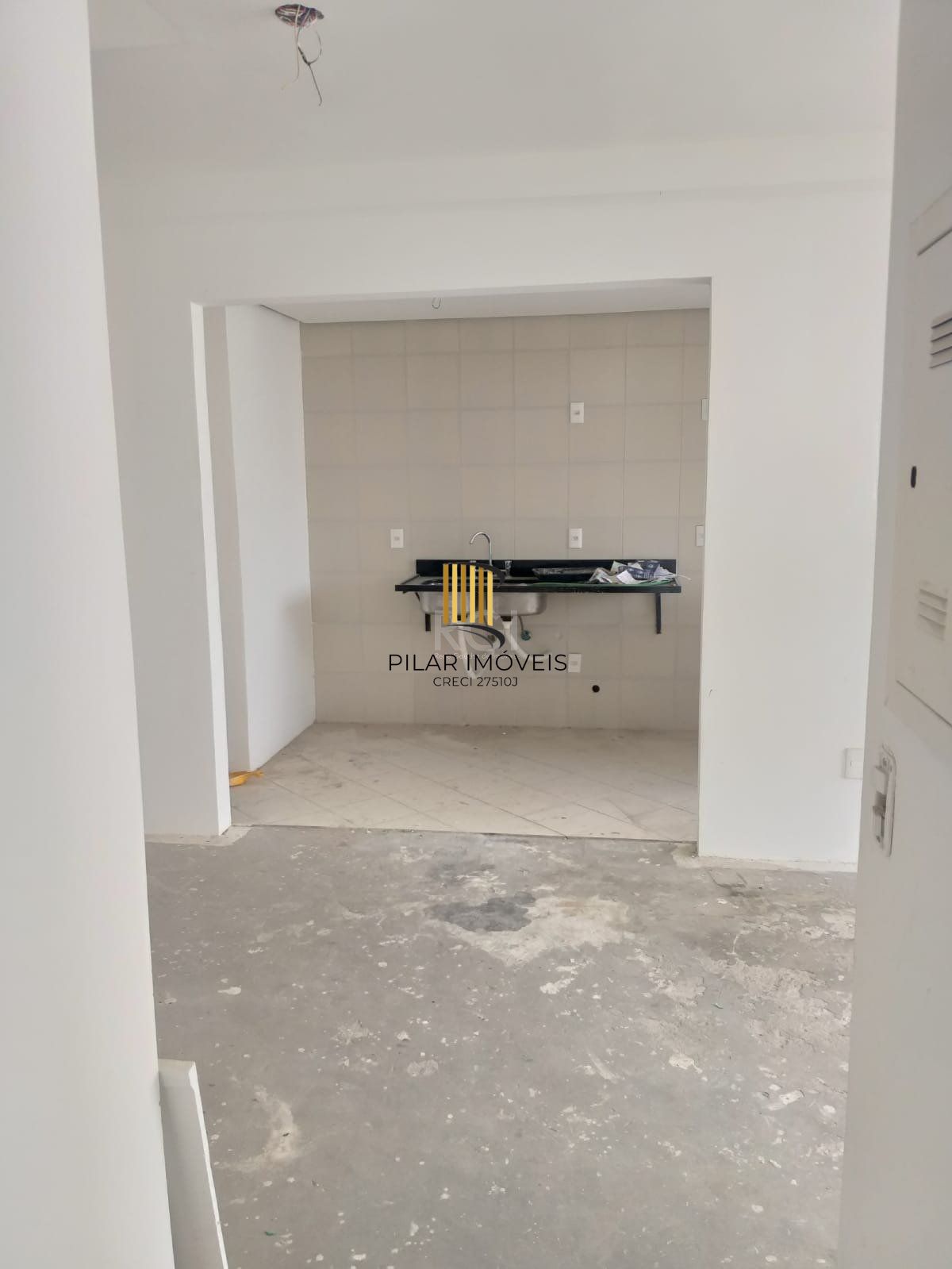 Cobertura para Venda - 134.45m², 3 dormitórios, sendo 1 suites, 2 vagas - Cavalhada