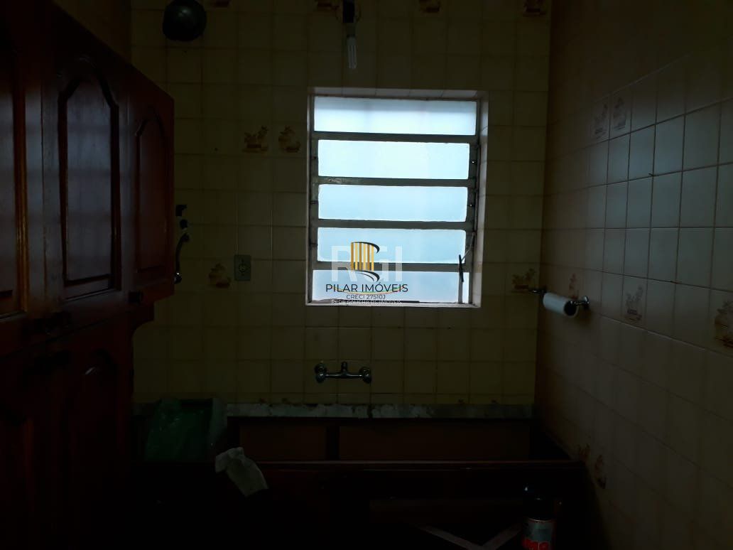 Casa para Venda - 415.8m², 5 dormitórios, 3 vagas - Menino Deus