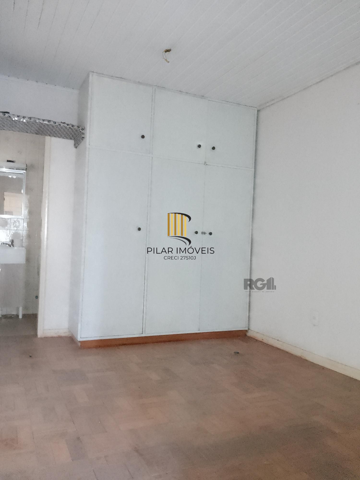 Casa 4 dormitórios, terreno com 1639m² à venda no Morro Santana