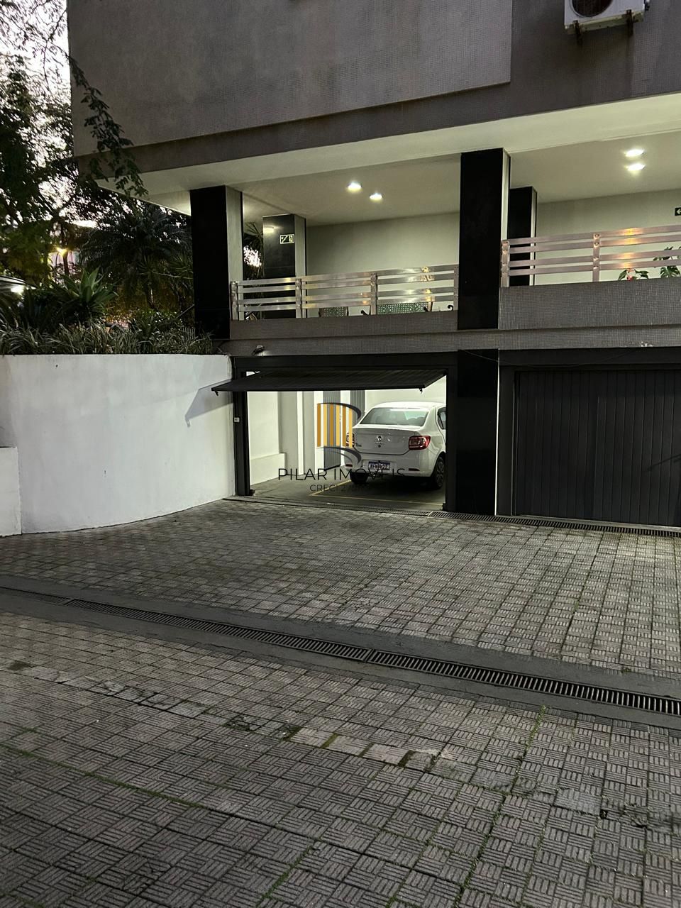 Cobertura 3 dormitórios no bairro Petrópolis