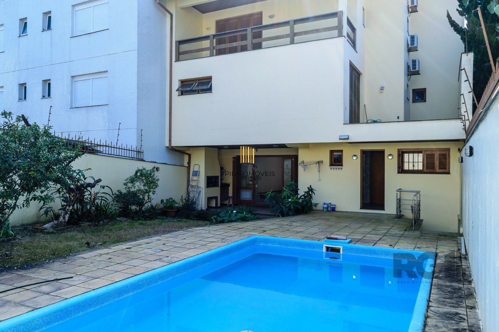 Casa 3 dormitórios no bairro Chácara das Pedras