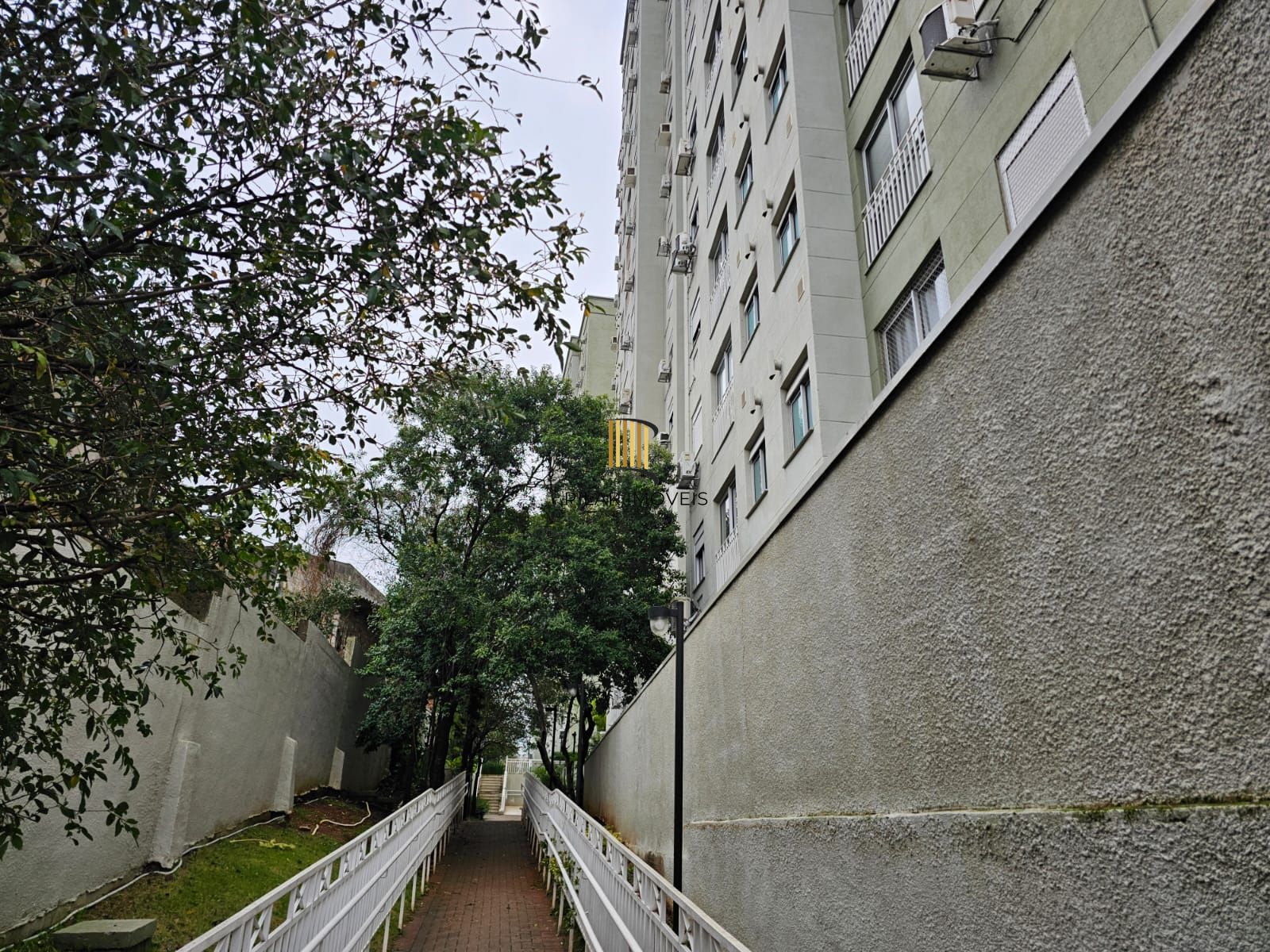 Apartamento para Venda - 51.25m², 2 dormitórios, sendo 1 suites, 1 vaga - Glória