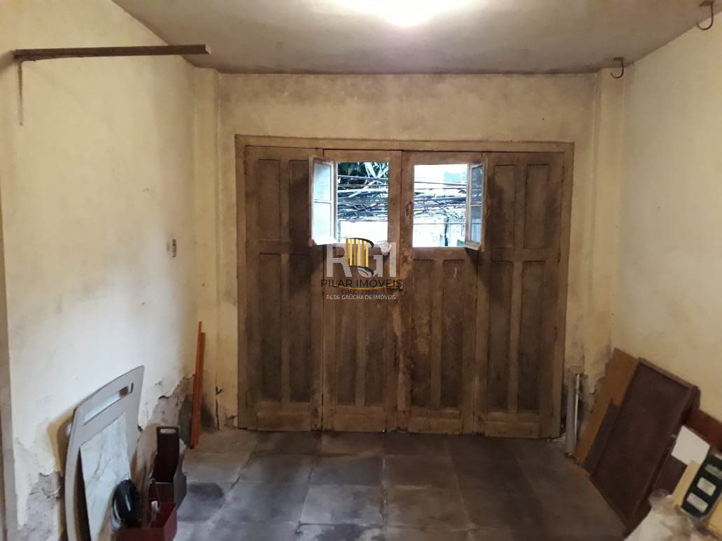 Casa para Venda - 415.8m², 5 dormitórios, 3 vagas - Menino Deus