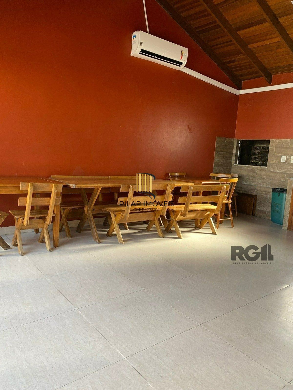Casa de Condomínio 2 dormitórios no bairro Hípica