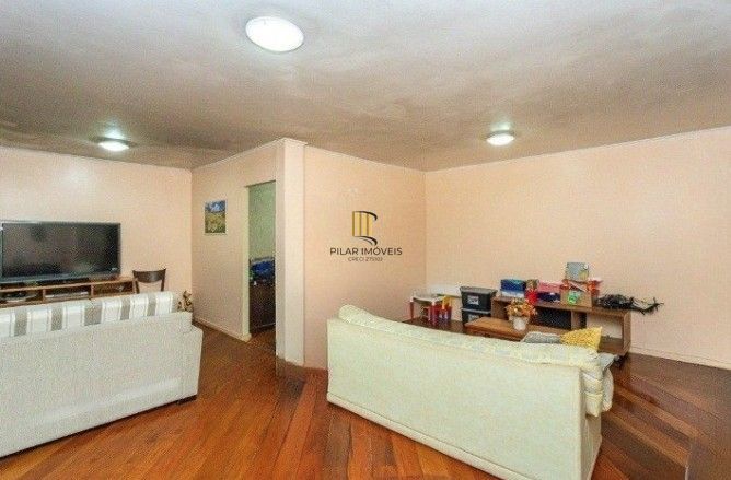 Casa com 2 dormitórios ,sendo 1 suíte para venda no bairro Tristeza em Porto Alegre/RS.