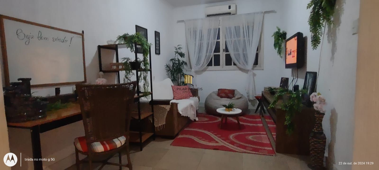 Apartamento de 2 dormitórios com vaga na cidade baixa