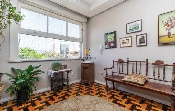 Casa para Venda - 115m², 3 dormitórios, 1 vaga - Petrópolis