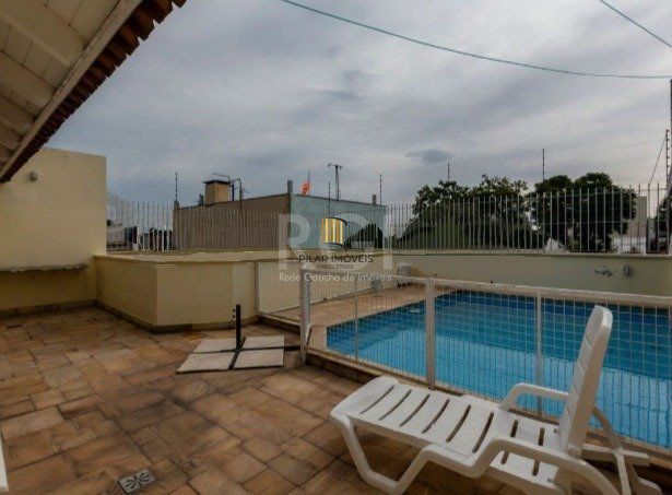 Casa para Venda - 250m², 5 dormitórios, sendo 1 suites, 4 vagas - Sarandi