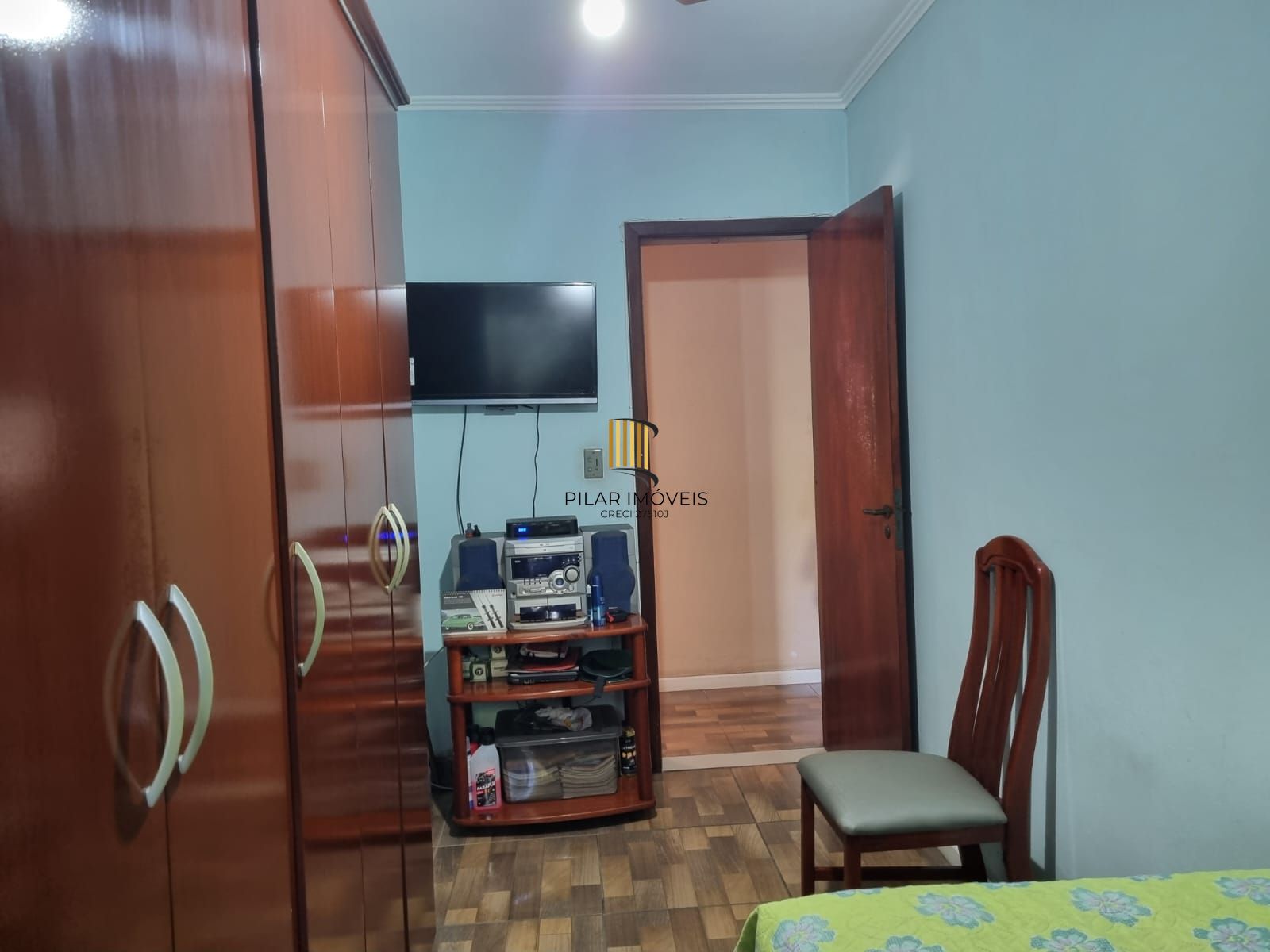Casa 5 dormitórios no bairro Partenon