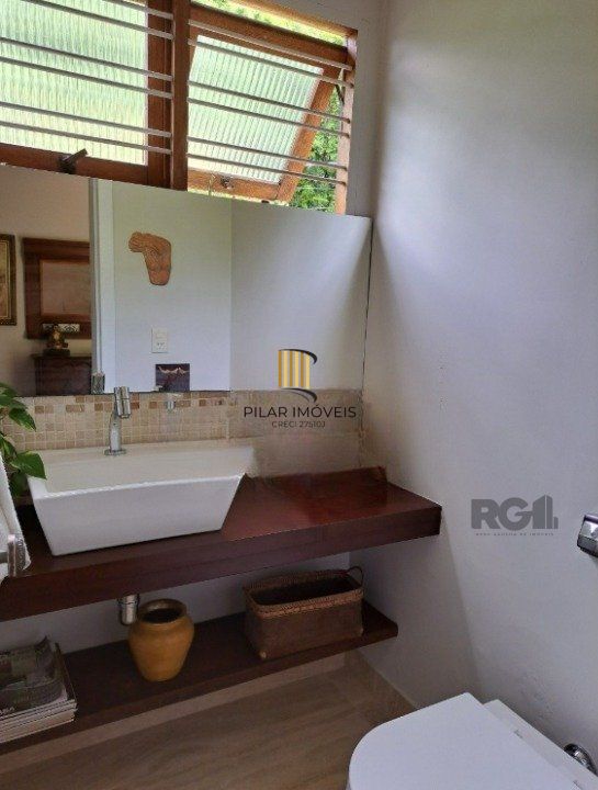 Casa 3 dormitórios no bairro Espírito Santo