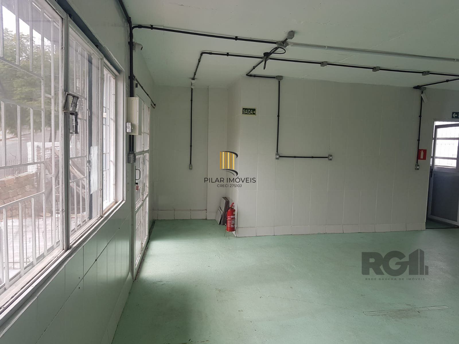 Casa Comercial no bairro Medianeira