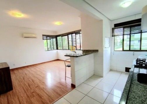 Apartamento 2 dormitórios no bairro Vila Ipiranga