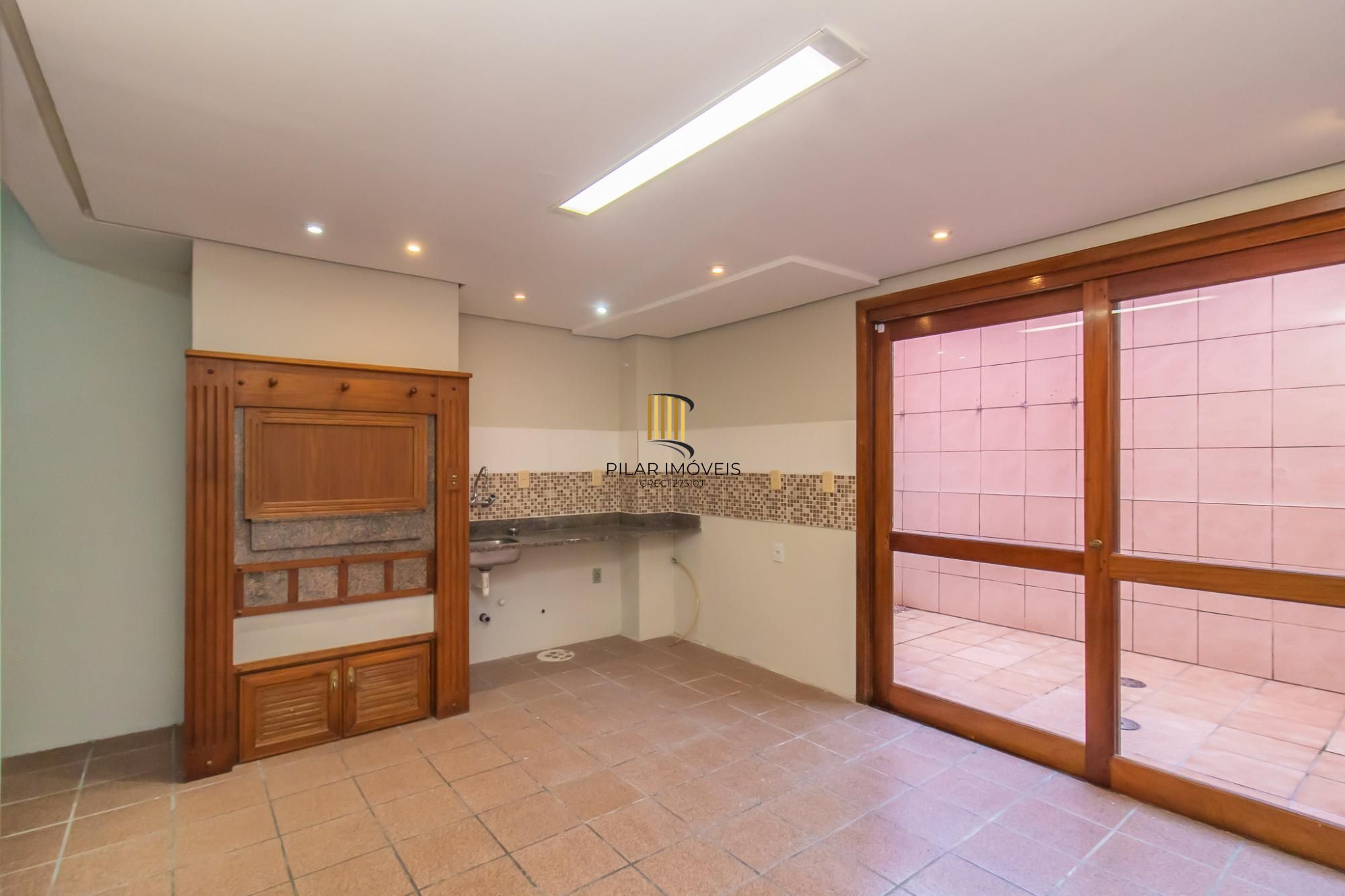 Casa de Condomínio 3 dormitórios no bairro Menino Deus