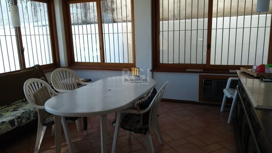 Casa para Venda - 564.87m², 4 dormitórios, sendo 2 suites, 2 vagas - Vila Assunção