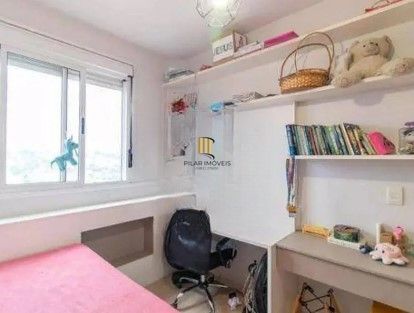 Apartamento de três quartos no Menino Deus