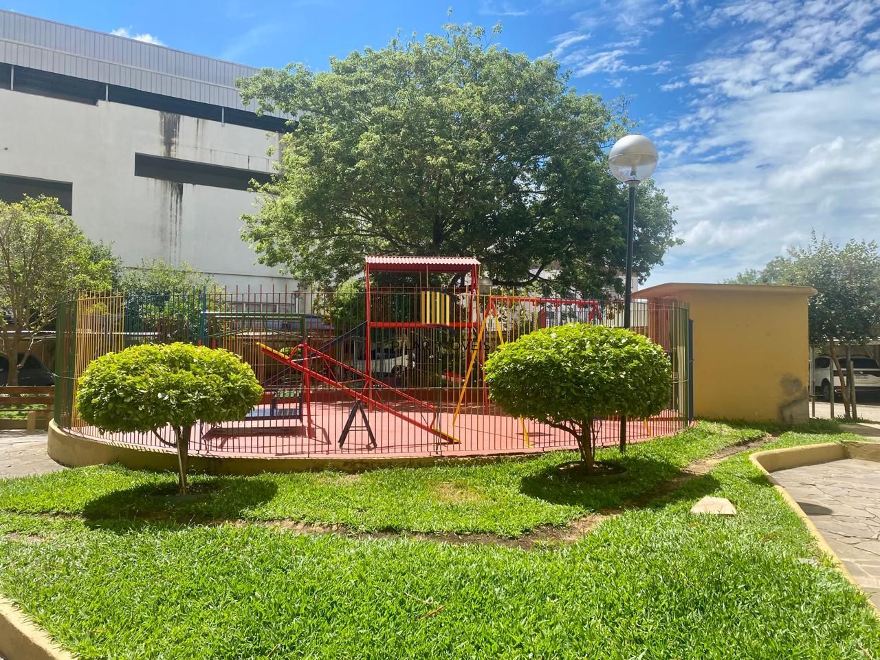 Apartamento 2 dormitórios no bairro Tristeza