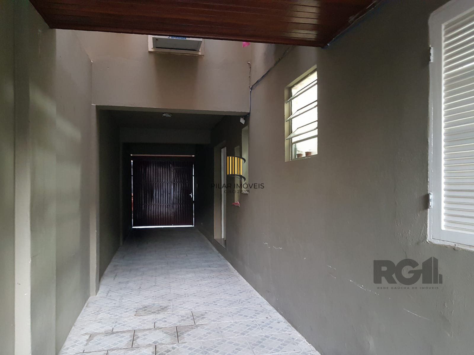 CASA 4 DORMITORIOS SANTANA