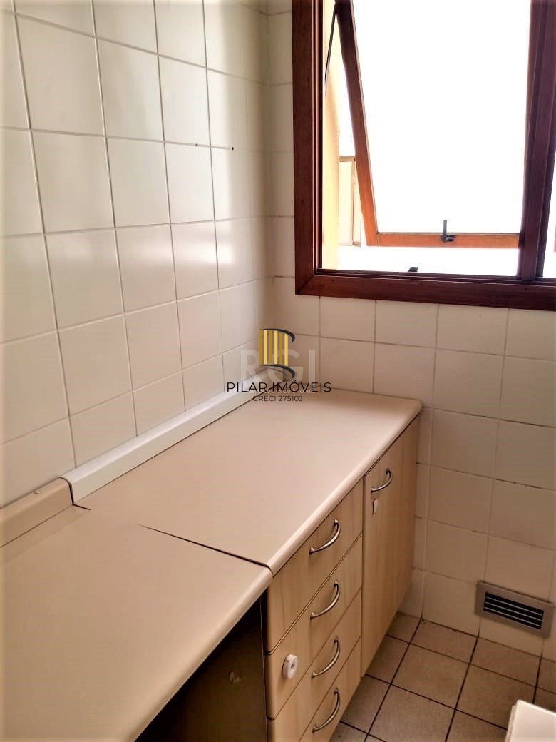 Apartamento para Venda - 53m², 2 dormitórios, 1 vaga - Petrópolis