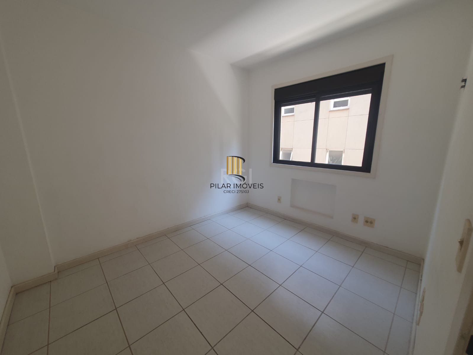 Apartamento para Venda - 90m², 2 dormitórios, 1 vaga - Mont Serrat
