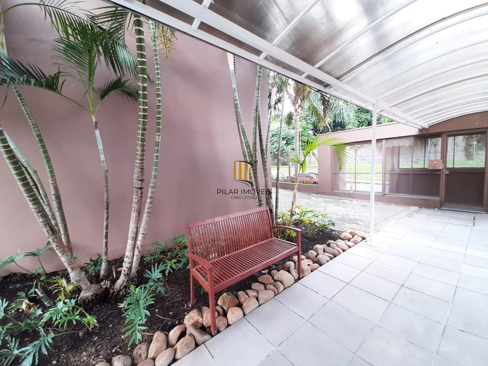 Apartamento 2 dormitórios no bairro Azenha