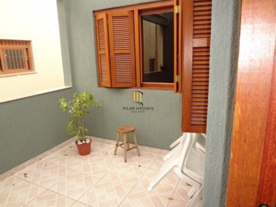 Casa para Venda - 330m², 4 dormitórios, sendo 1 suites, 3 vagas - Santana
