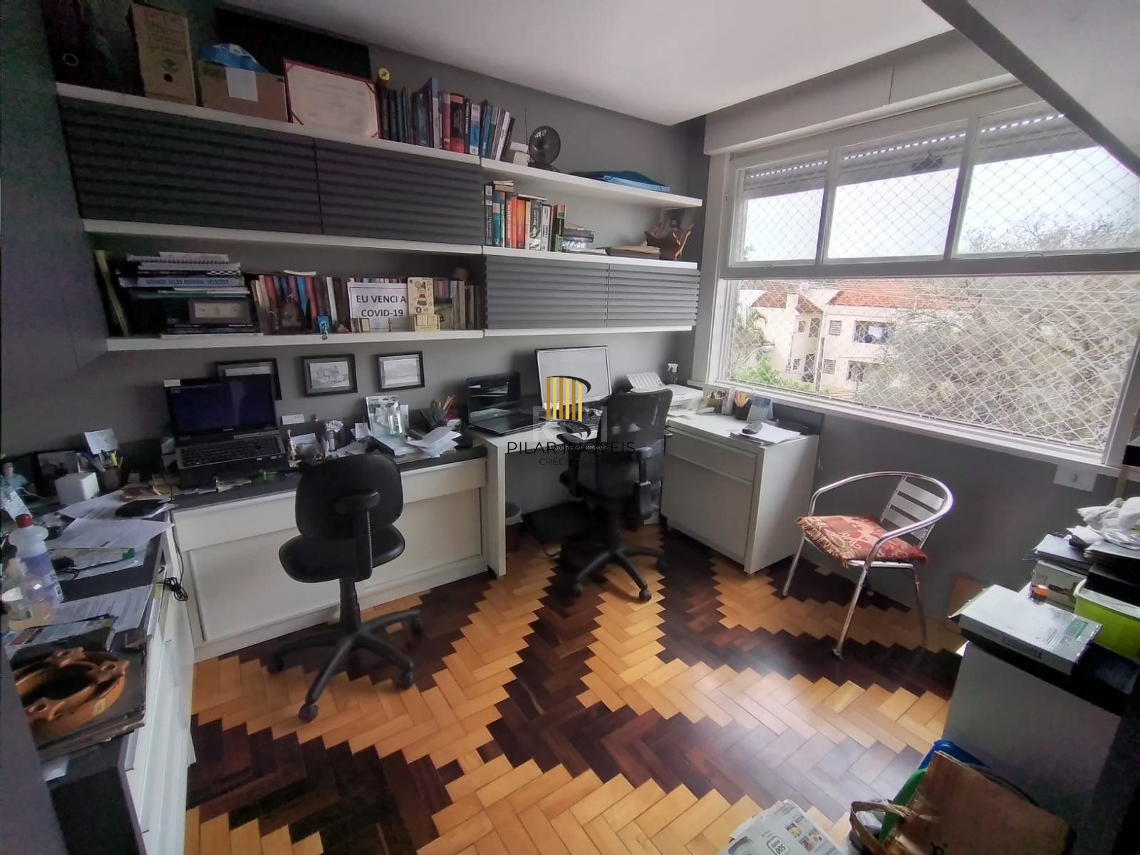Casa para Venda - 115m², 3 dormitórios, 1 vaga - Petrópolis