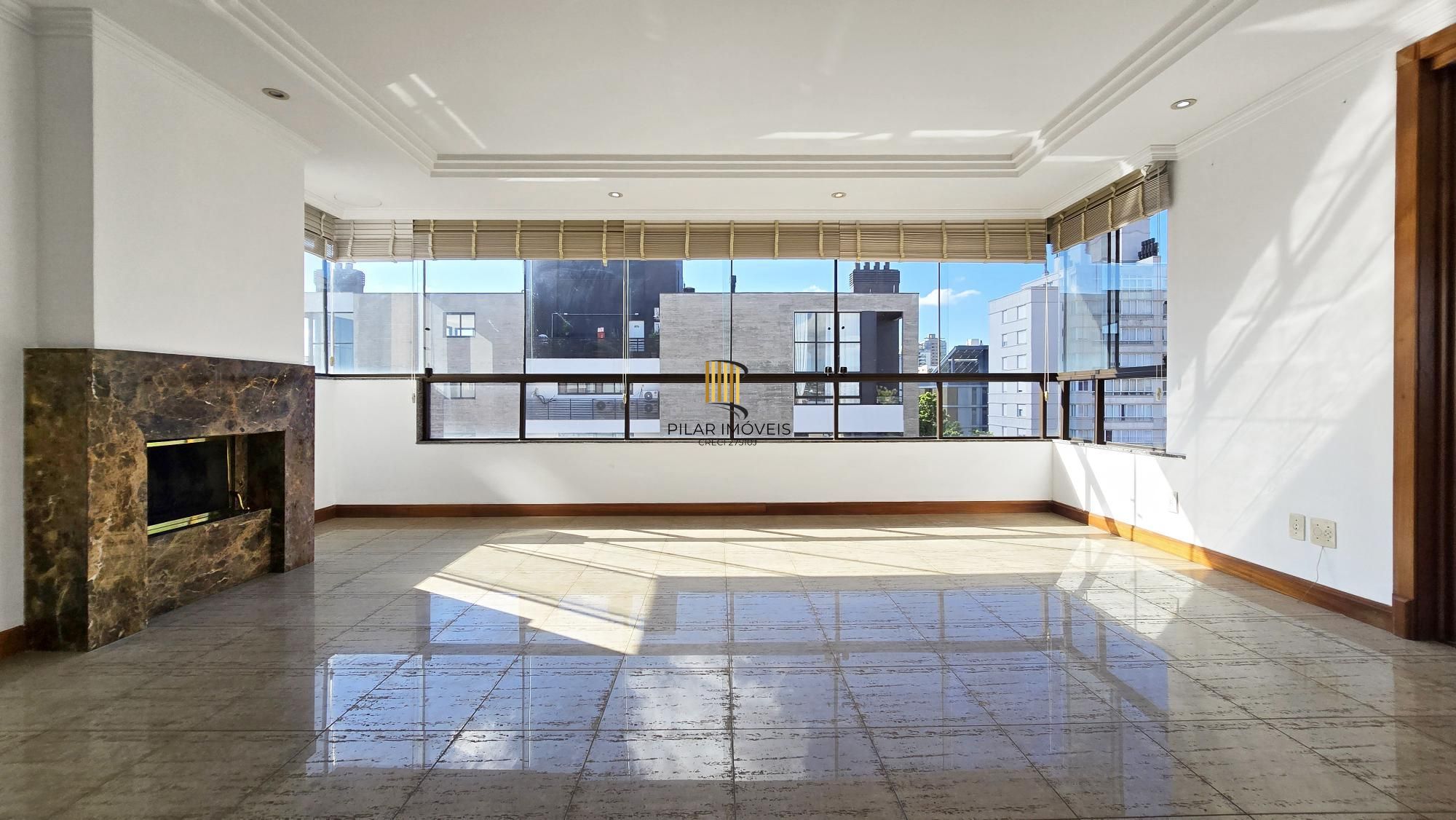 Cobertura 3 dormitórios no bairro Petrópolis