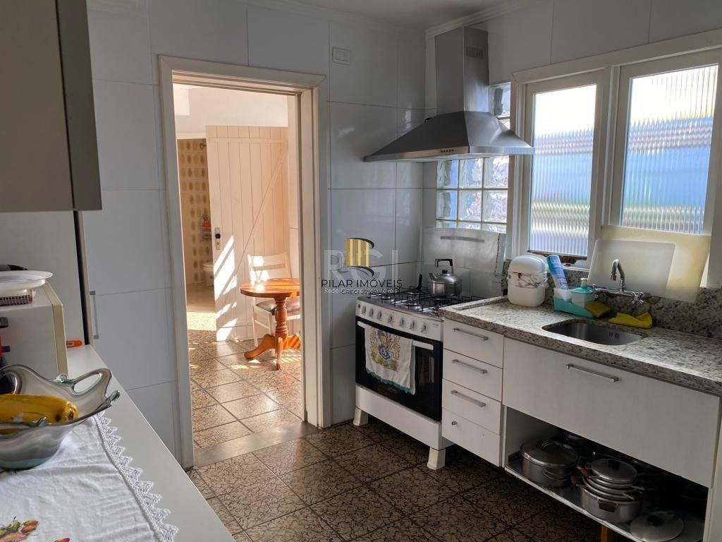 Casa para Venda - 316m², 3 dormitórios, sendo 1 suites, 4 vagas - Santana