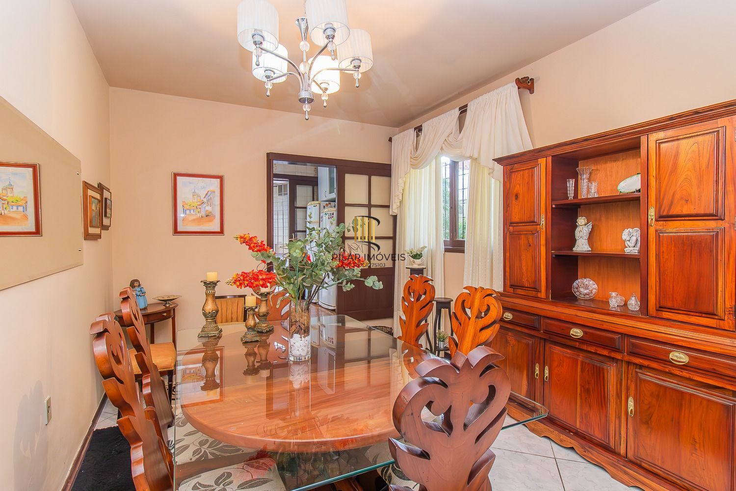 Casa 4 dormitórios no bairro Vila João Pessoa