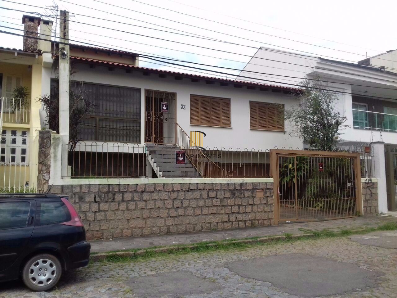 Casa para Venda - 293m², 3 dormitórios, sendo 1 suites, 4 vagas - Partenon