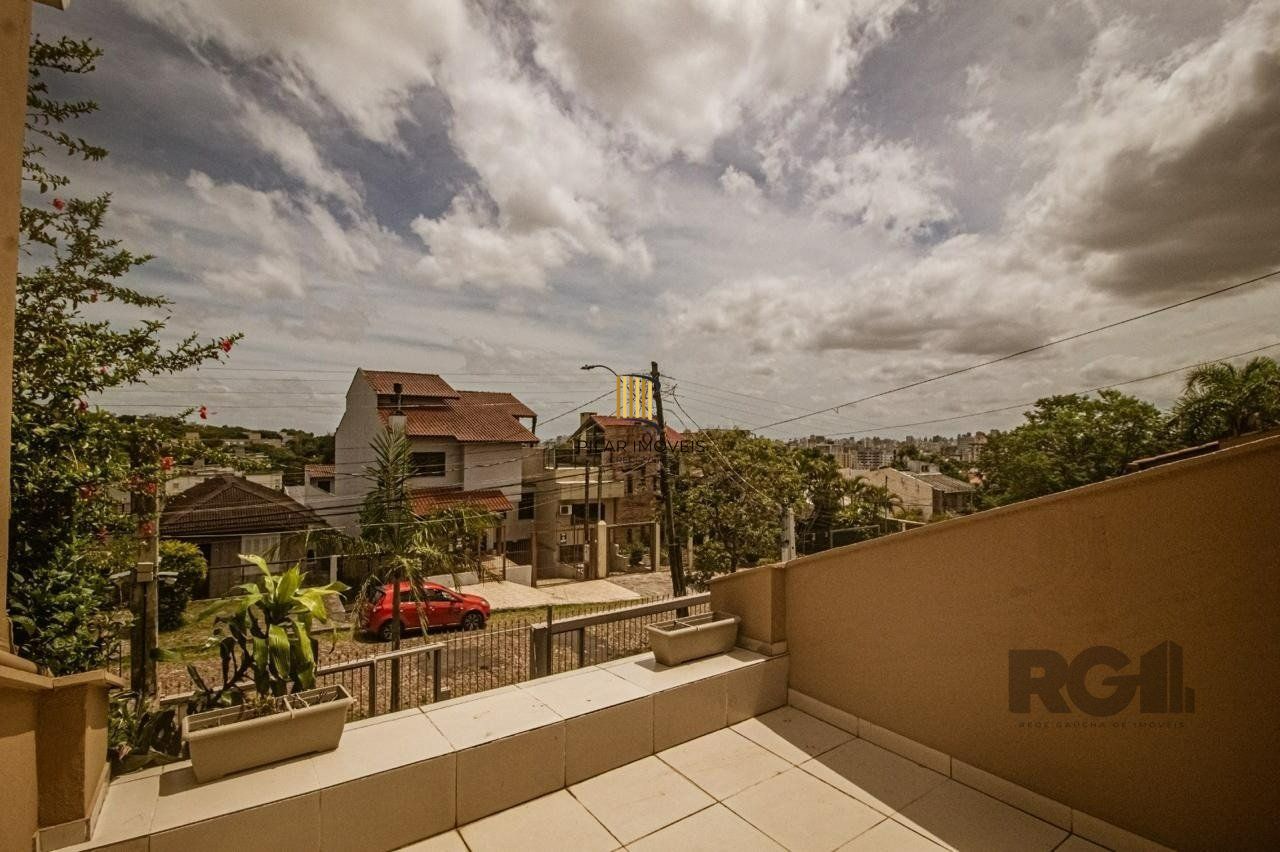 Casa 3 dormitórios no bairro Santo Antônio