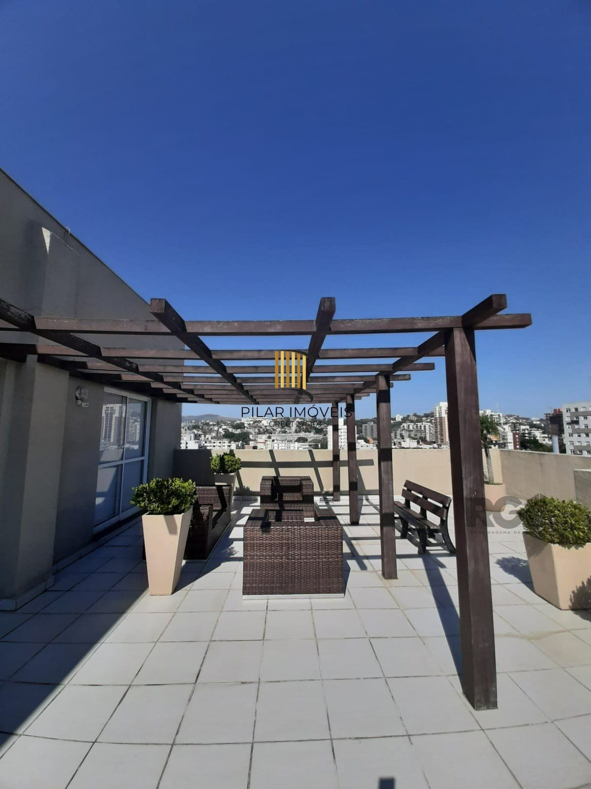 Apartamento 2 dormitórios no bairro Azenha
