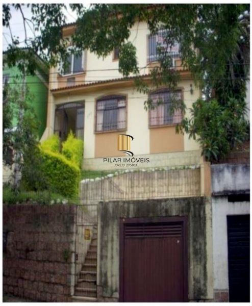 Sobrado para Venda - 240m², 3 dormitórios, sendo 1 suites, 1 vaga - Partenon