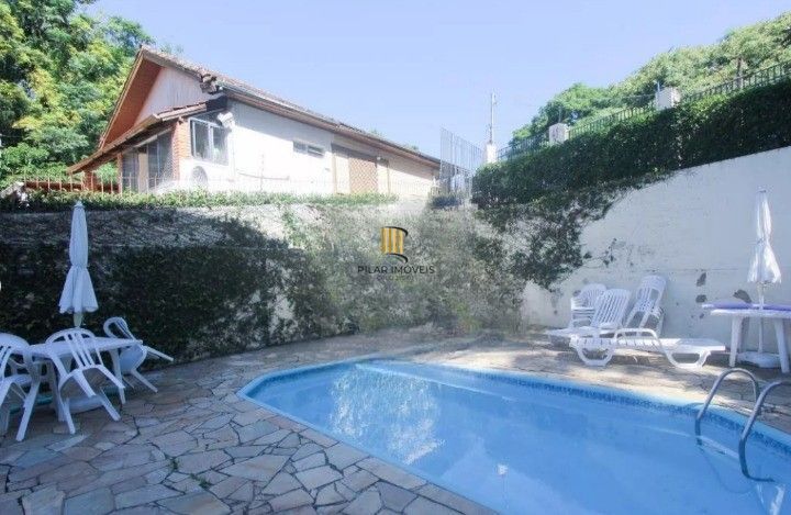 Cobertura 3 dormitórios no bairro Chácara das Pedras