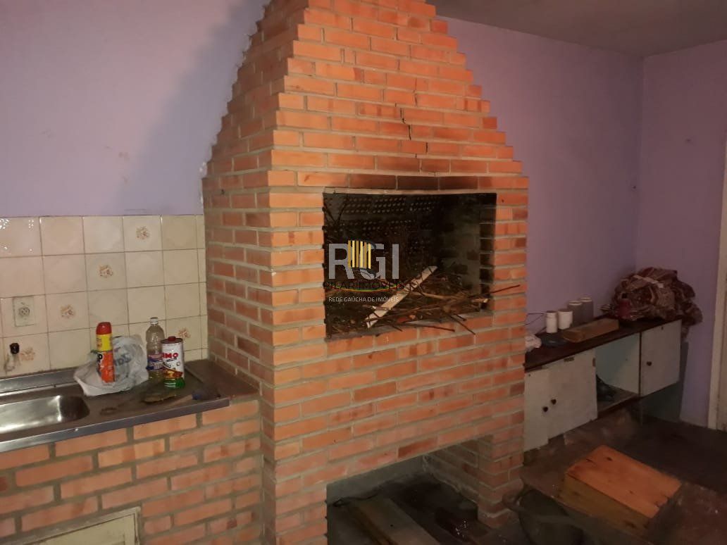 Casa para Venda - 415.8m², 5 dormitórios, 3 vagas - Menino Deus