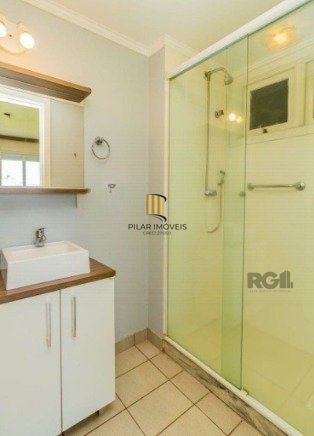 Apartamento 3 dormitórios no bairro Menino Deus
