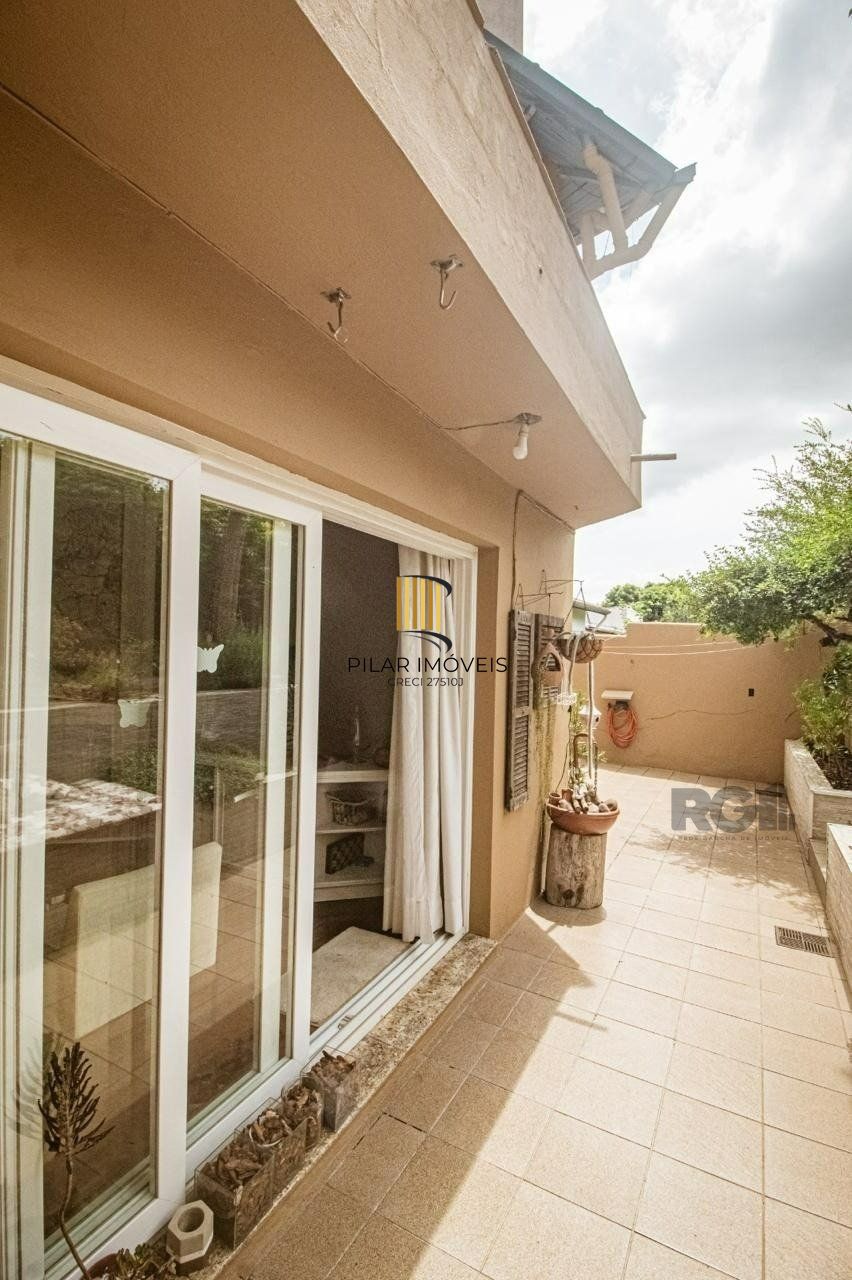 Casa 3 dormitórios no bairro Santo Antônio