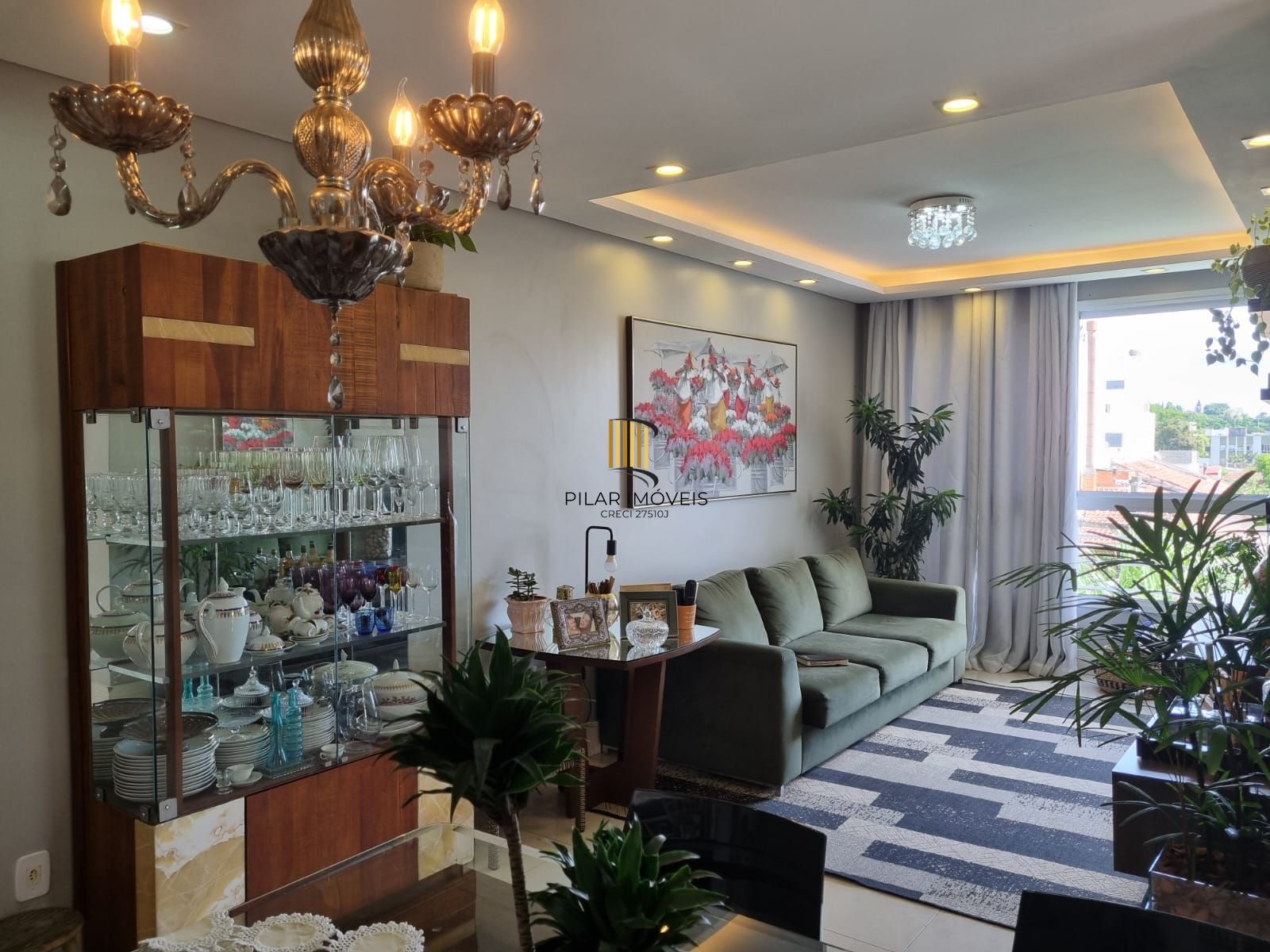 Apartamento de 2 dormitórios com vaga no Bairro Santana