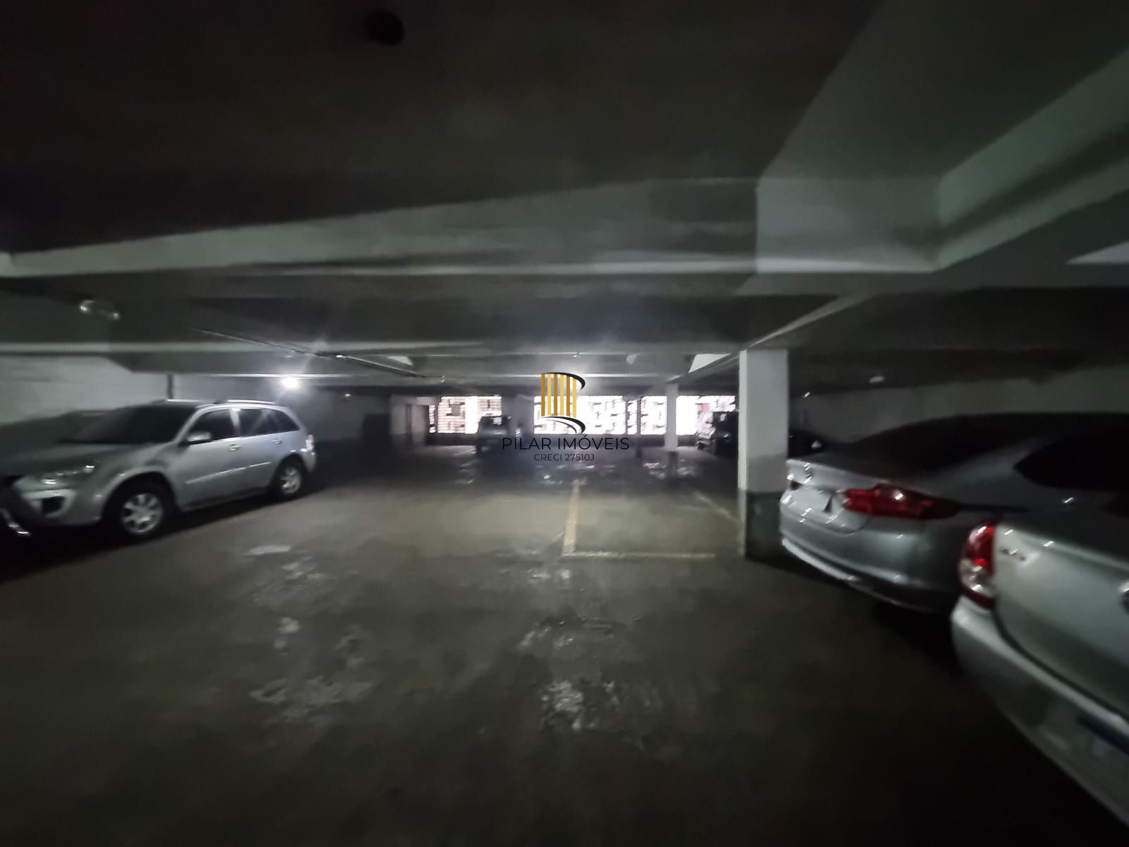 Box de garagem para venda no centro