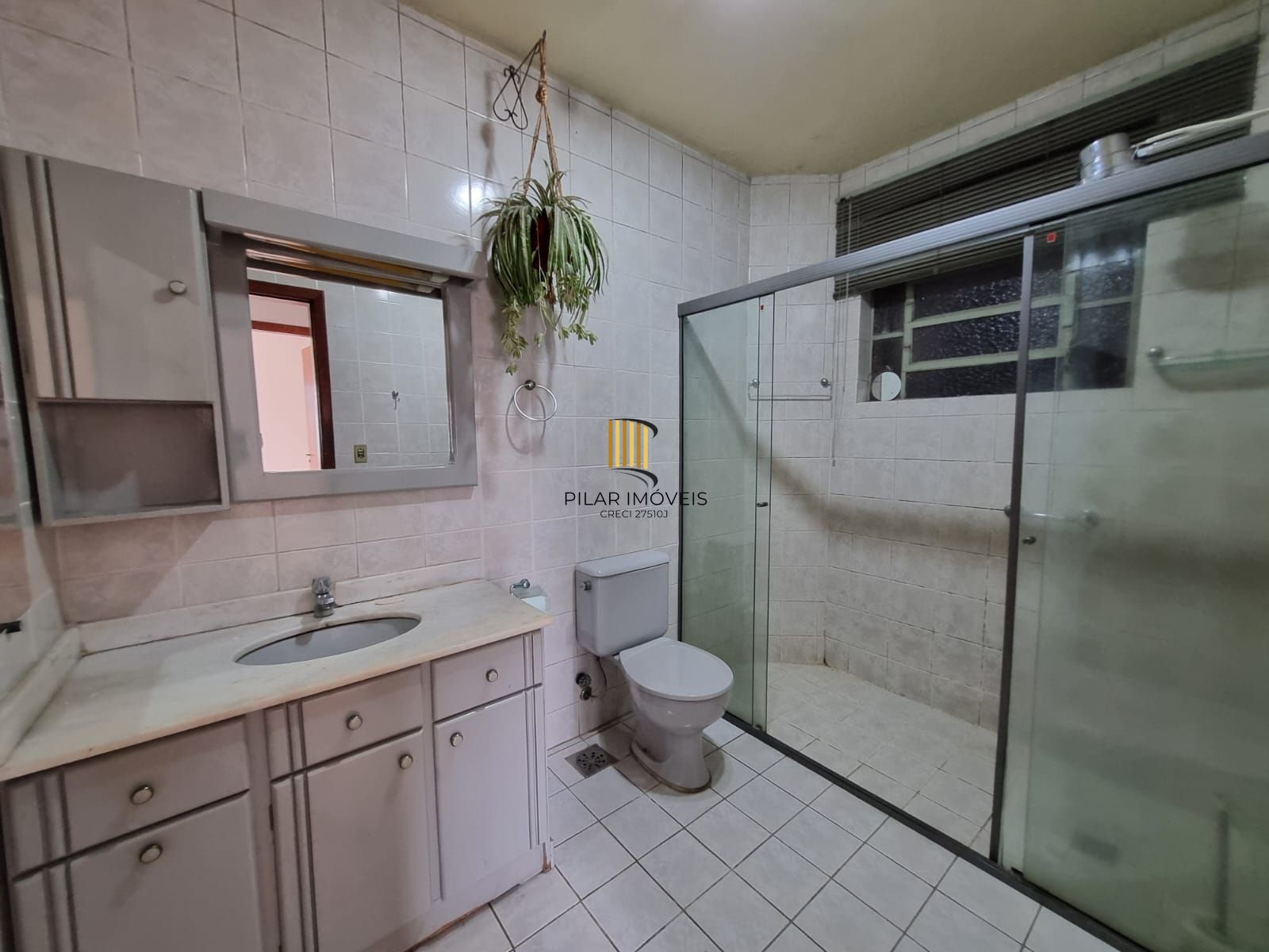 Apartamento de 3 dormitórios para venda no Bairro Azenha