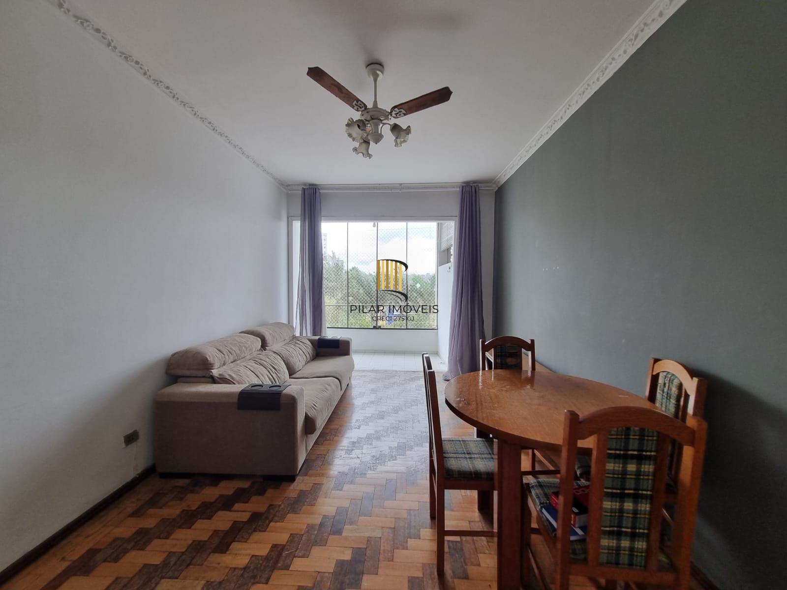 Apartamento de 3 dormitórios para venda no Bairro Azenha