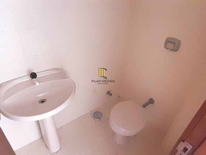 Sala comercial, no bairro Floresta, para venda